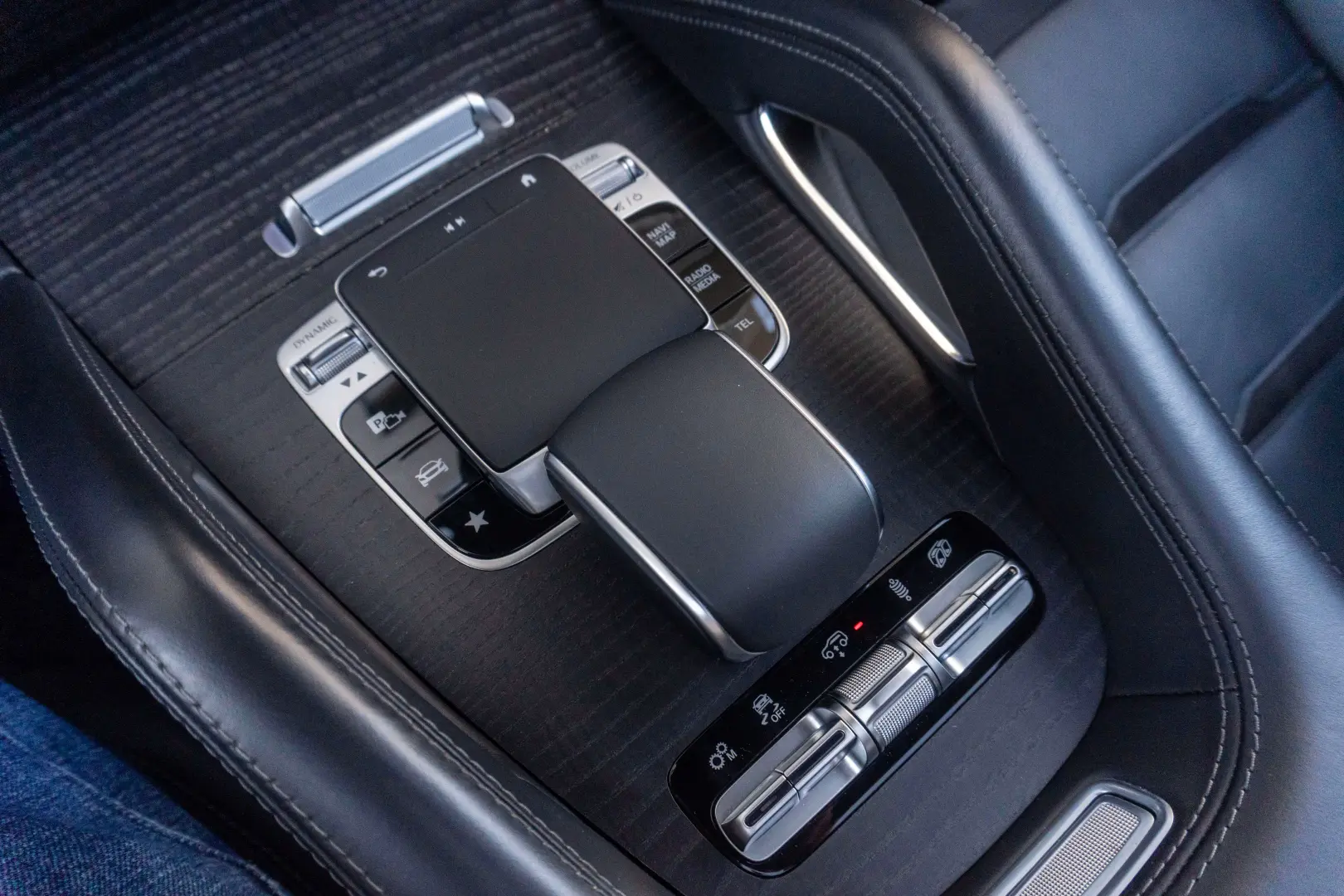 Mercedes Ben GLS 63 AMG 4Matic+_Burmaster_Pano_Warranty