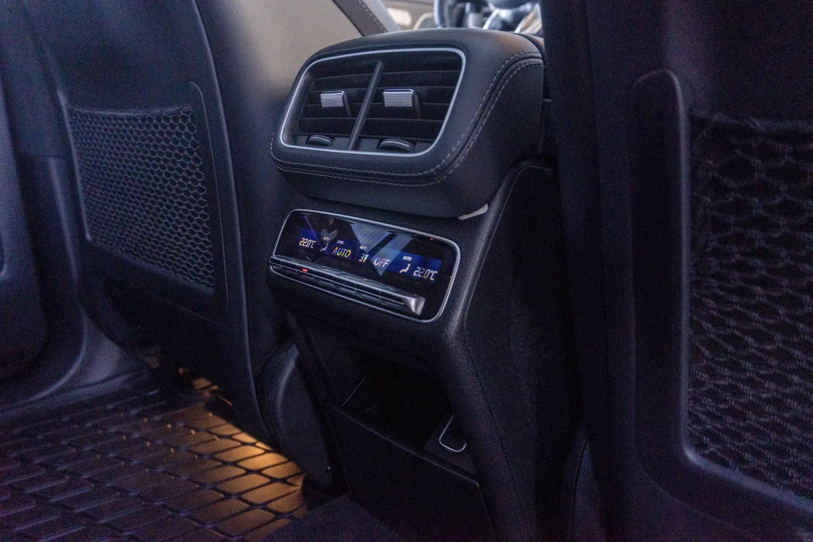 Mercedes Ben GLS 63 AMG 4Matic+_Burmaster_Pano_Warranty