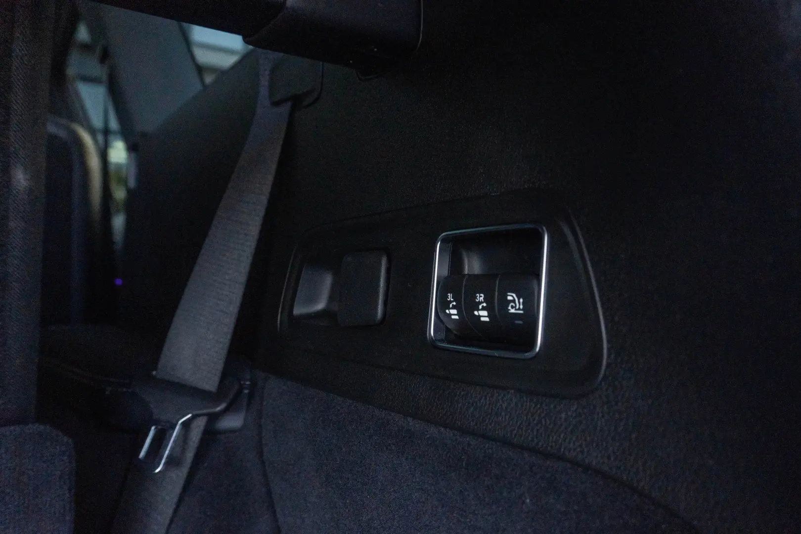 Mercedes Ben GLS 63 AMG 4Matic+_Burmaster_Pano_Warranty