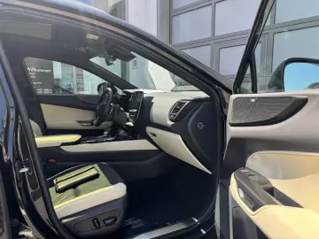 NX350h Luxury Line * E-Four * Mark Levinson * Pa
