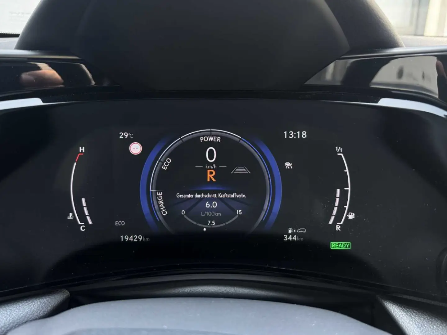 NX350h Luxury Line * E-Four * Mark Levinson * Pa