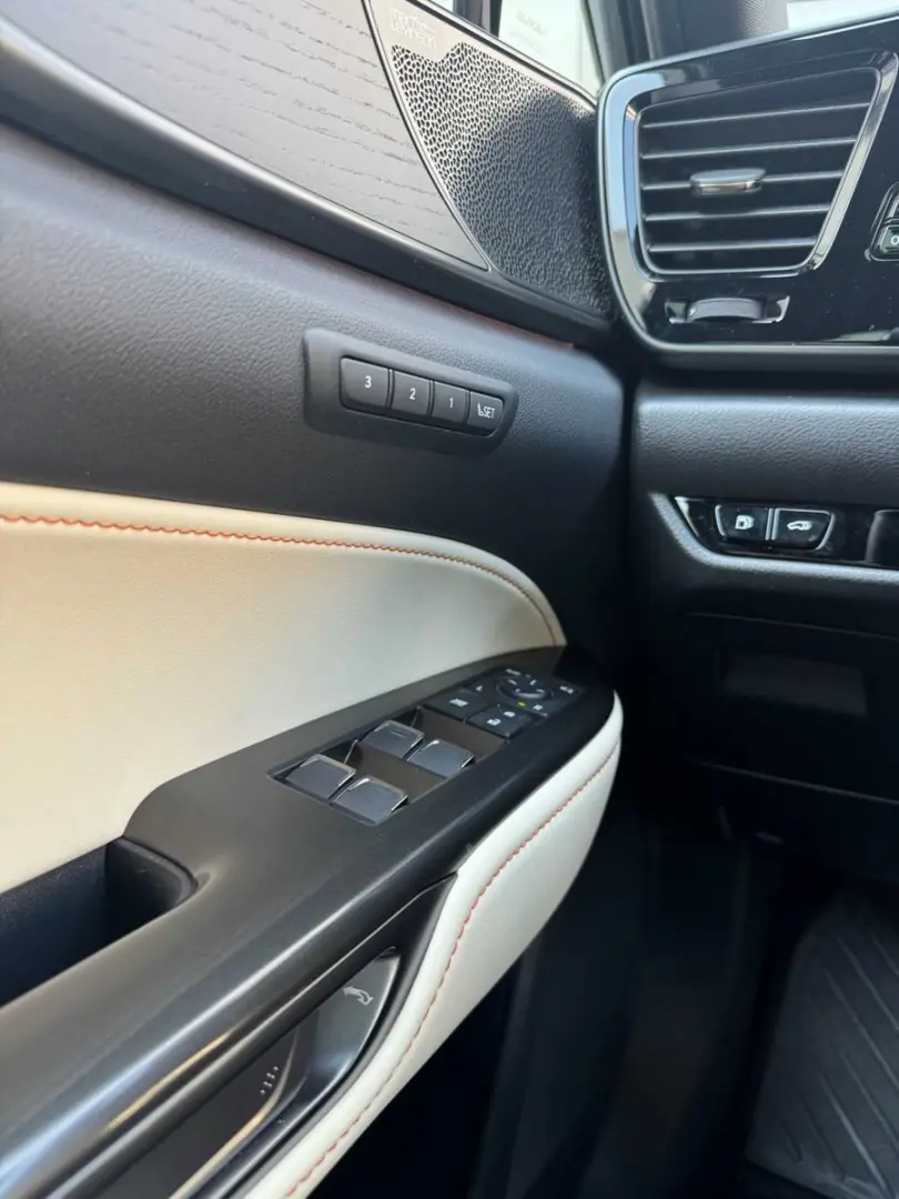 NX350h Luxury Line * E-Four * Mark Levinson * Pa