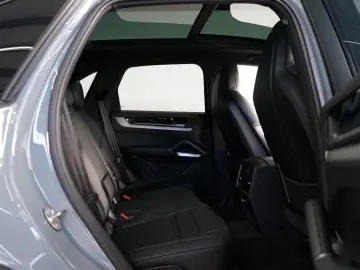 Cayenne E-Hybrid/HeadUp/HD/BOSE/PANO/Mega-Spec!