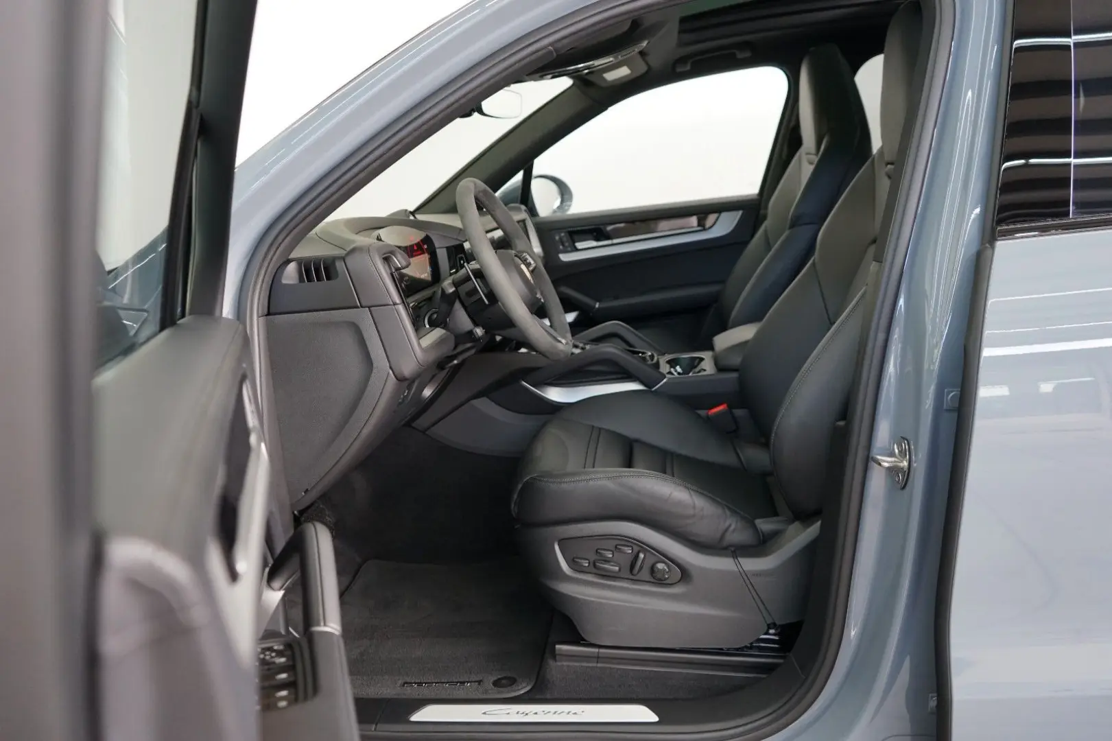 Cayenne E-Hybrid/HeadUp/HD/BOSE/PANO/Mega-Spec!