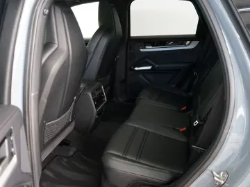 Cayenne E-Hybrid/HeadUp/HD/BOSE/PANO/Mega-Spec!