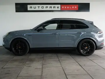 Cayenne E-Hybrid/HeadUp/HD/BOSE/PANO/Mega-Spec!