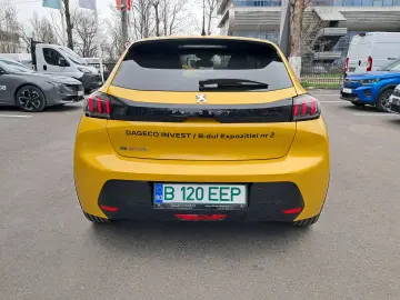 PEUGEOT E-208 Allure Pack Electric 100 KW /136 CP AT6