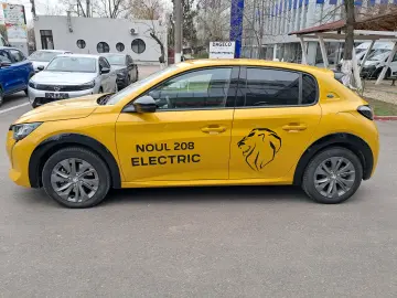 PEUGEOT E-208 Allure Pack Electric 100 KW /136 CP AT6