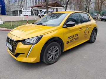 PEUGEOT E-208 Allure Pack Electric 100 KW /136 CP AT6