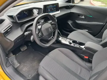 PEUGEOT E-208 Allure Pack Electric 100 KW /136 CP AT6