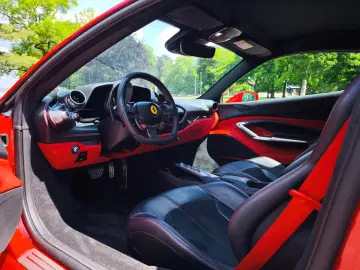 F8 Tributo Coupé DCT