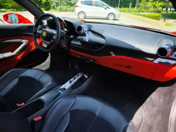 F8 Tributo Coupé DCT