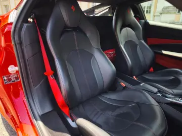 F8 Tributo Coupé DCT