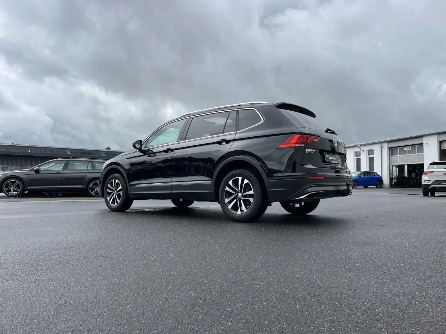 Tiguan Allspace 2.0 TDI DSG 4Motion UNITED 219€ 