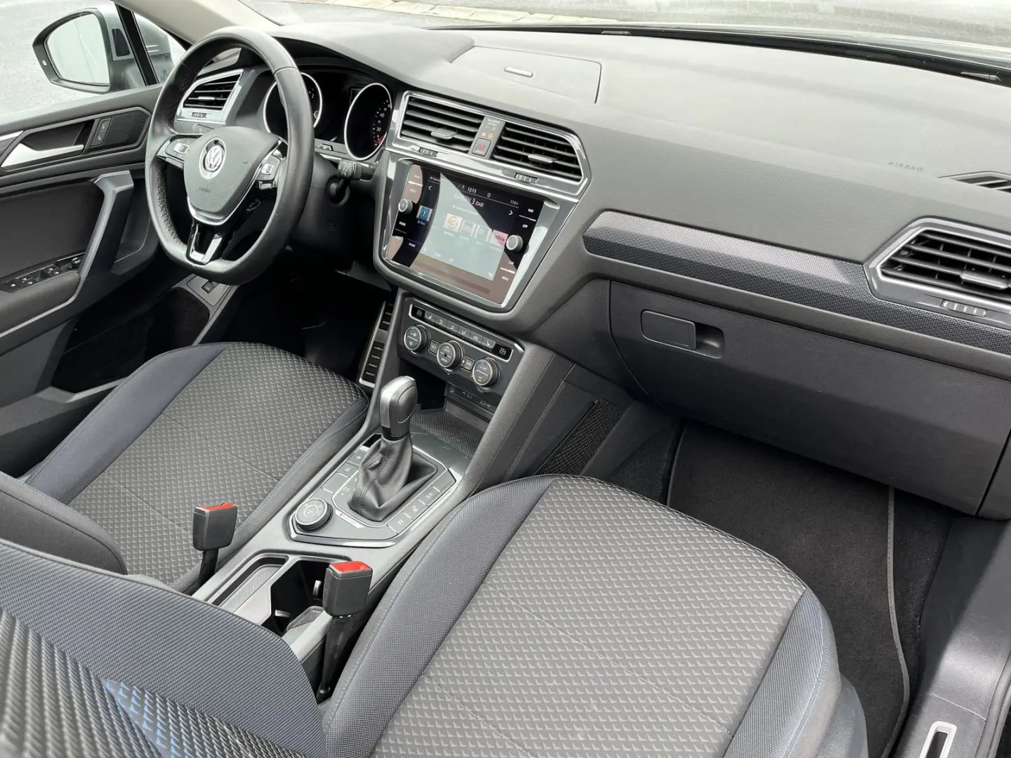 Tiguan Allspace 2.0 TDI DSG 4Motion UNITED 219€ 