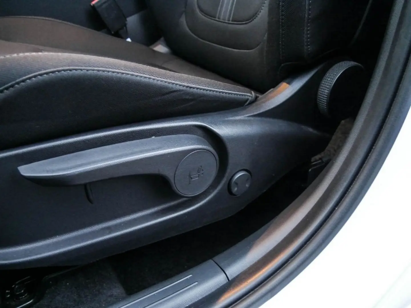 Tucson Basis Plug-In Hybrid 4WD |NAVI|KAM|LED|LM