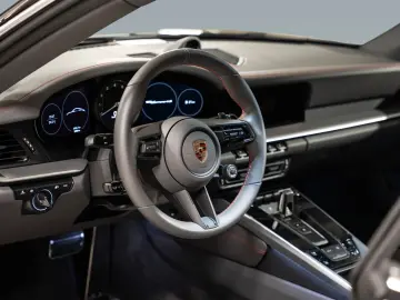 992 911 Carrera 4S SportDesign Paket Burmester