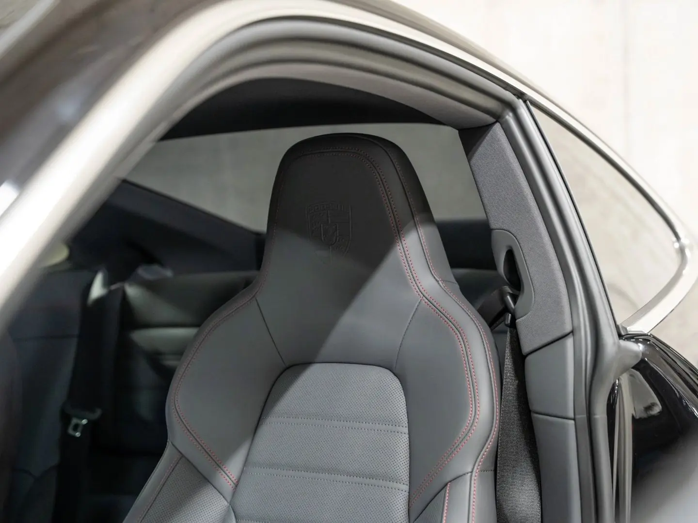 992 911 Carrera 4S SportDesign Paket Burmester