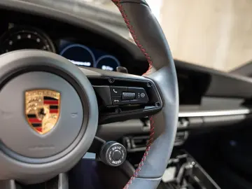 992 911 Carrera 4S SportDesign Paket Burmester