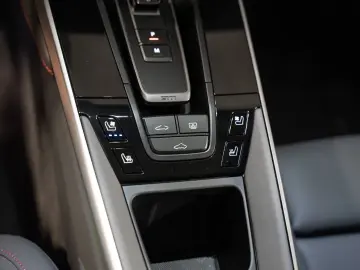 992 911 Carrera 4S SportDesign Paket Burmester