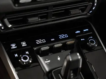992 911 Carrera 4S SportDesign Paket Burmester