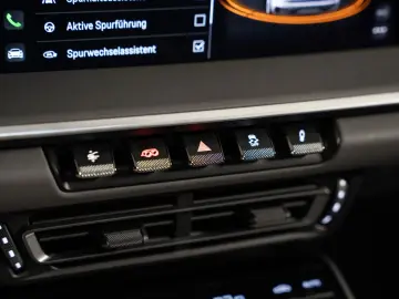 992 911 Carrera 4S SportDesign Paket Burmester