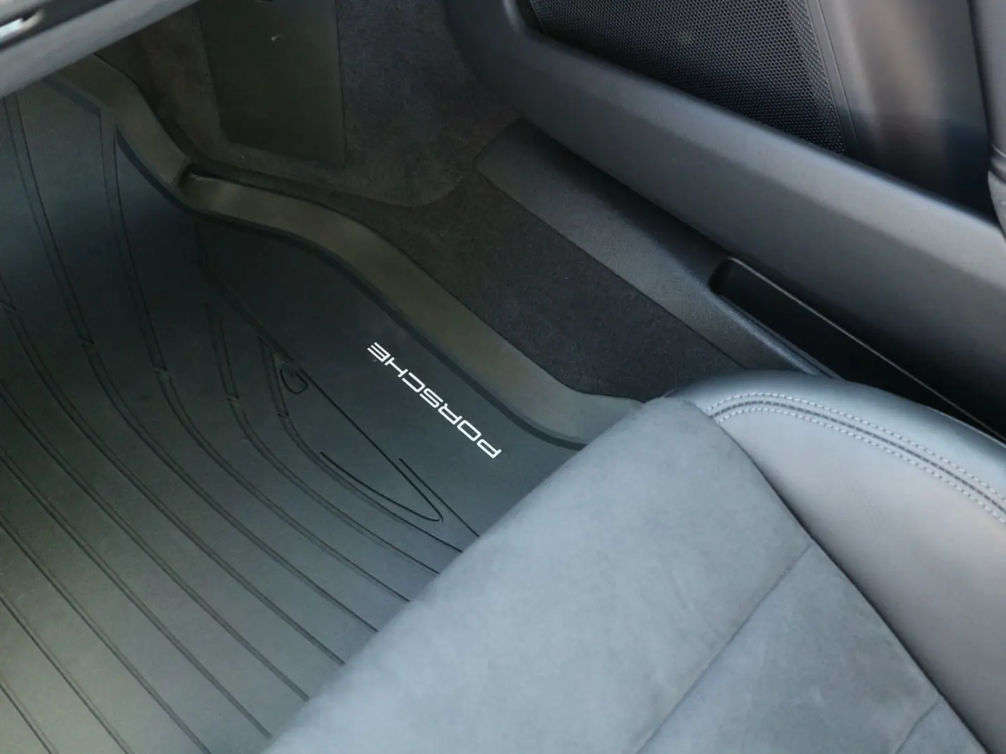 992 Carrera 4 GTS Matrix*Bose*Lift*Schiebedach