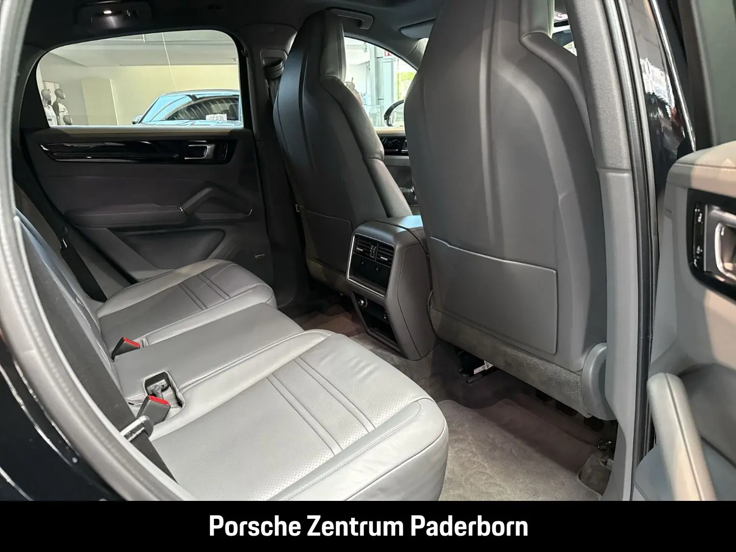 Cayenne Coupe BOSE Luftfederung Surround View
