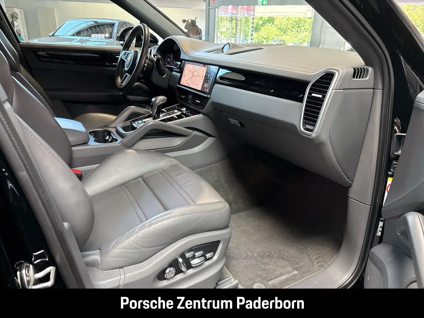 Cayenne Coupe BOSE Luftfederung Surround View