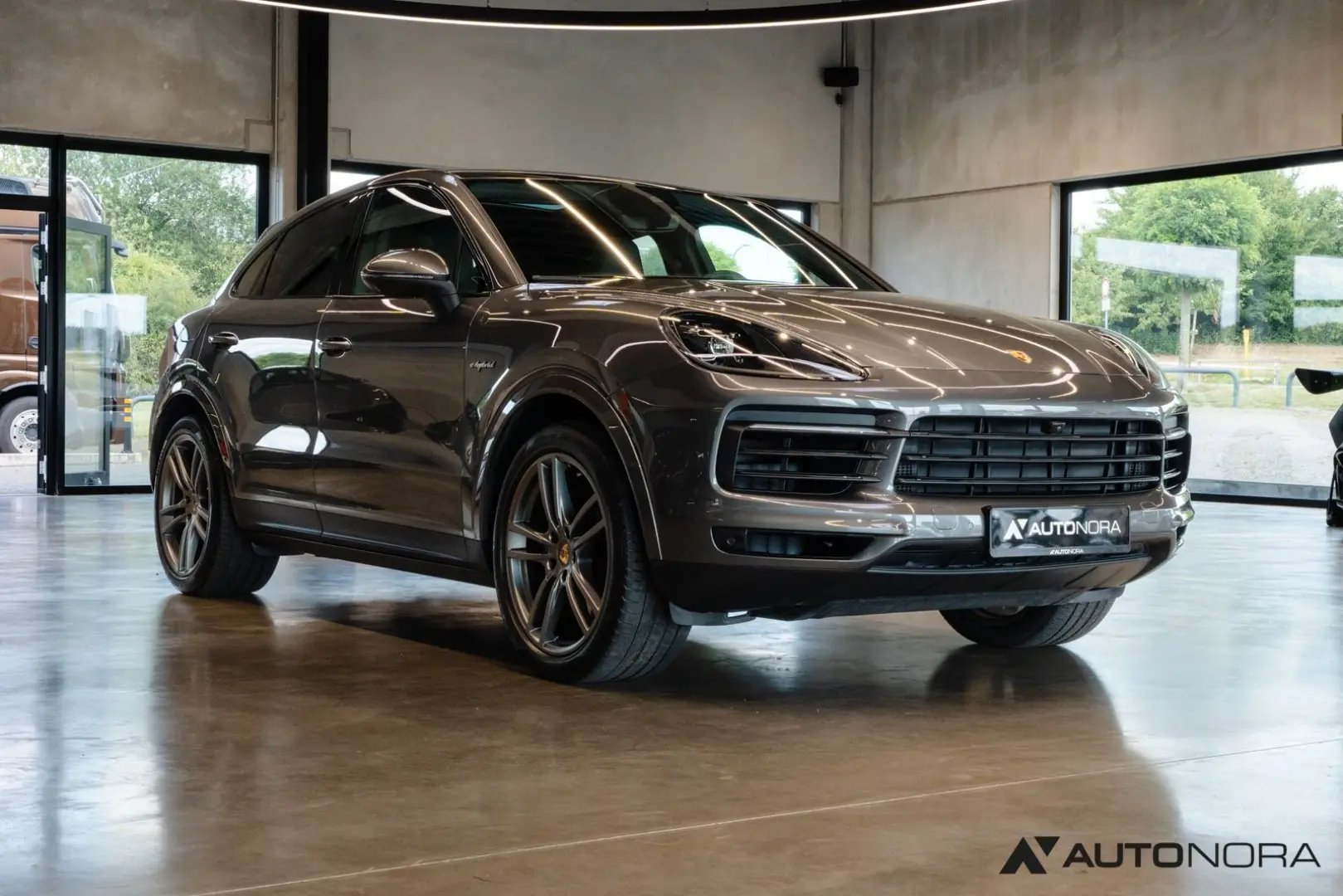 Cayenne Coupe E-Hybrid Sportabgas / Luftfederung