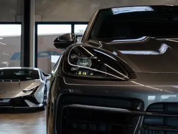 Cayenne Coupe E-Hybrid Sportabgas / Luftfederung