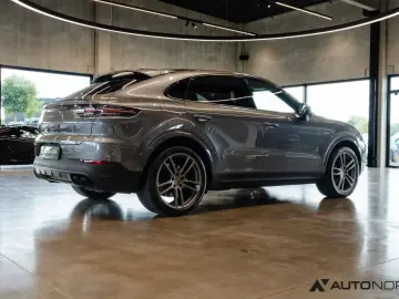 Cayenne Coupe E-Hybrid Sportabgas / Luftfederung