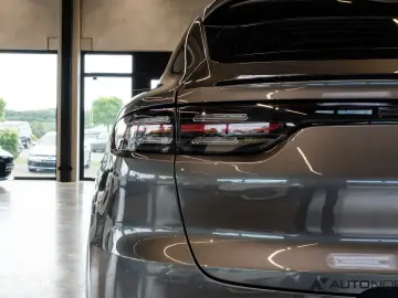 Cayenne Coupe E-Hybrid Sportabgas / Luftfederung