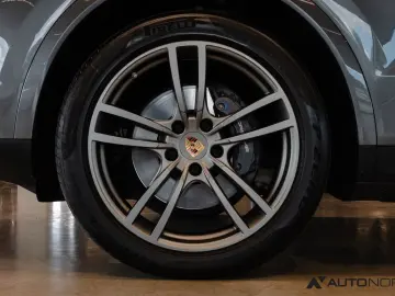 Cayenne Coupe E-Hybrid Sportabgas / Luftfederung