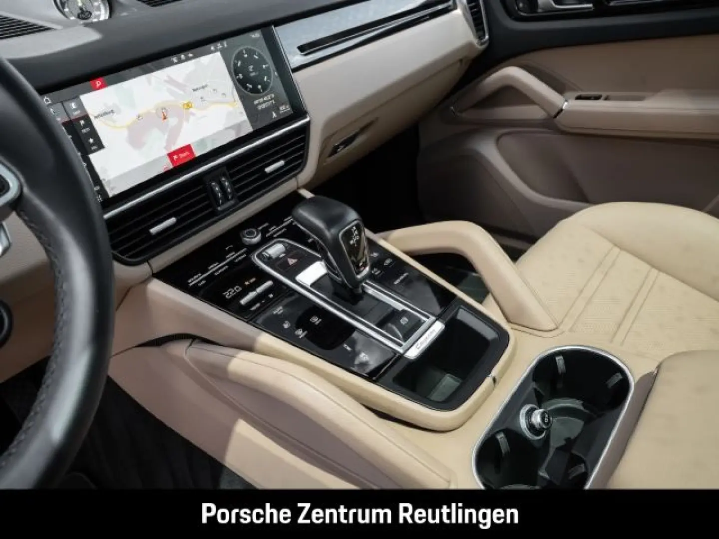 Cayenne E-Hybrid Coupe Sport-Chrono Sportabgas