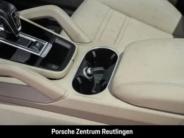 Cayenne E-Hybrid Coupe Sport-Chrono Sportabgas