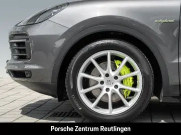 Cayenne E-Hybrid Coupe Sport-Chrono Sportabgas