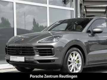 Cayenne E-Hybrid Coupe Sport-Chrono Sportabgas