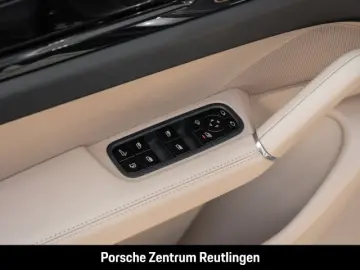 Cayenne E-Hybrid Coupe Sport-Chrono Sportabgas