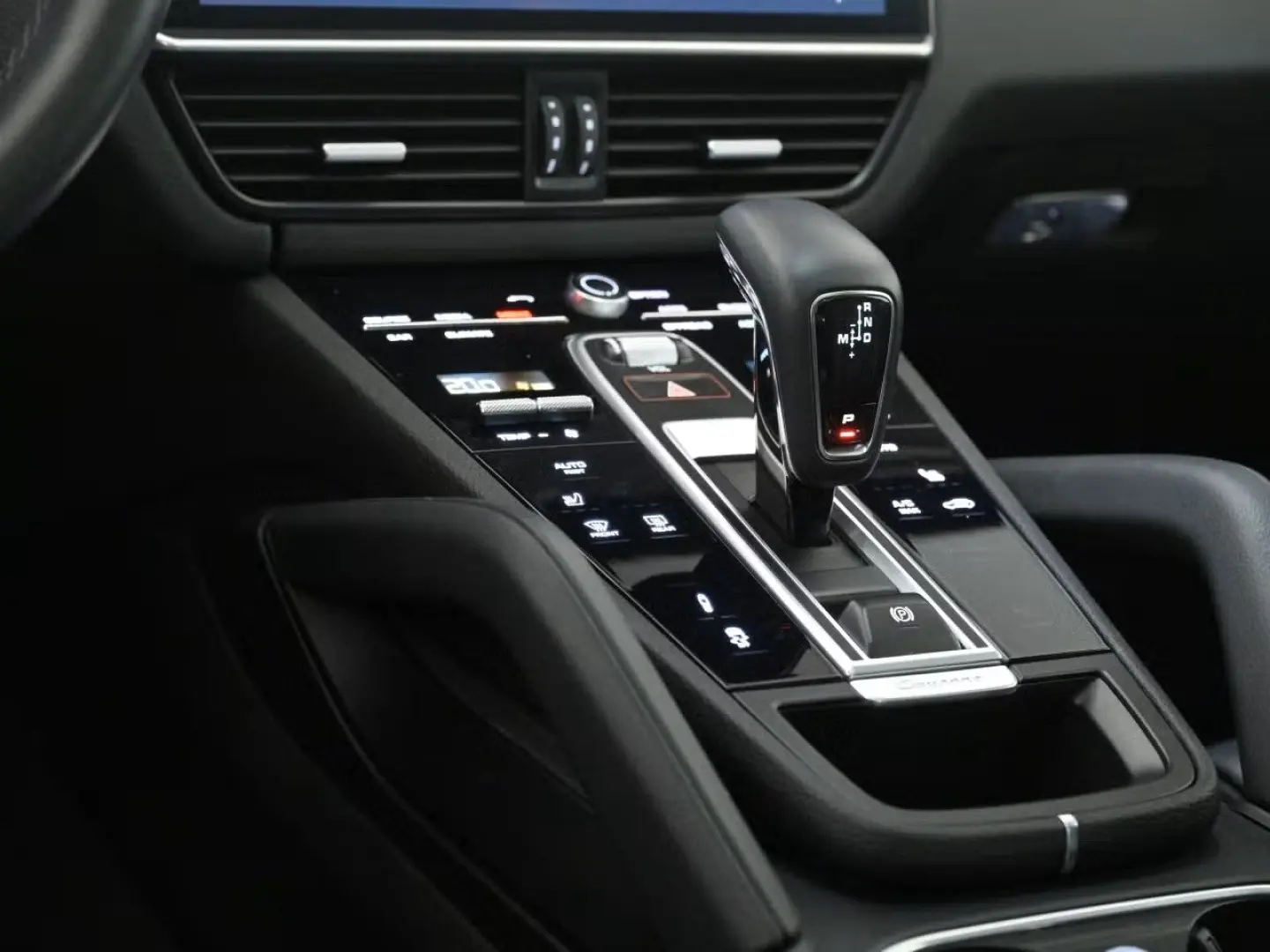 Cayenne Coupé 4RadLenk. Inno SoftClose 360° Luft
