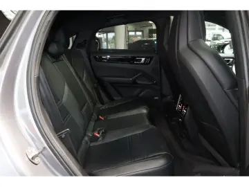 Cayenne Coupe 3.0 E-Hybrid Matrix LED 22