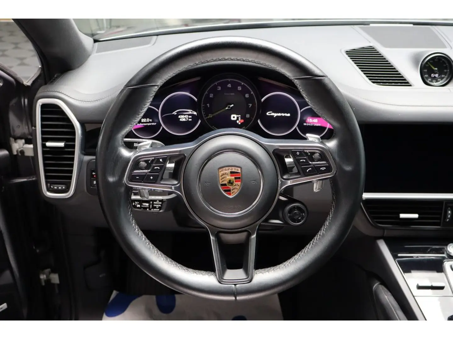 Cayenne Coupe 3.0 E-Hybrid Matrix LED 22