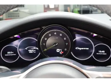 Cayenne Coupe 3.0 E-Hybrid Matrix LED 22