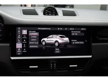 Cayenne Coupe 3.0 E-Hybrid Matrix LED 22