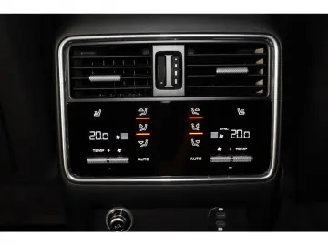 Cayenne Coupe 3.0 E-Hybrid Matrix LED 22