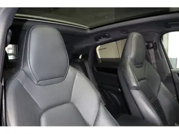 Cayenne Coupe 3.0 E-Hybrid Matrix LED 22
