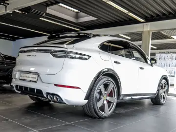 Cayenne GTS Coupé Navi Bose PANO LED Matrix Stan