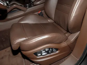 Cayenne GTS Coupé Navi Bose PANO LED Matrix Stan