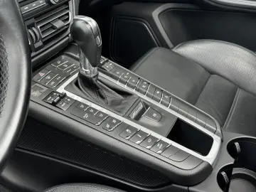 Macan S Alcantara Chrono Pano 20´Turbo Voll*