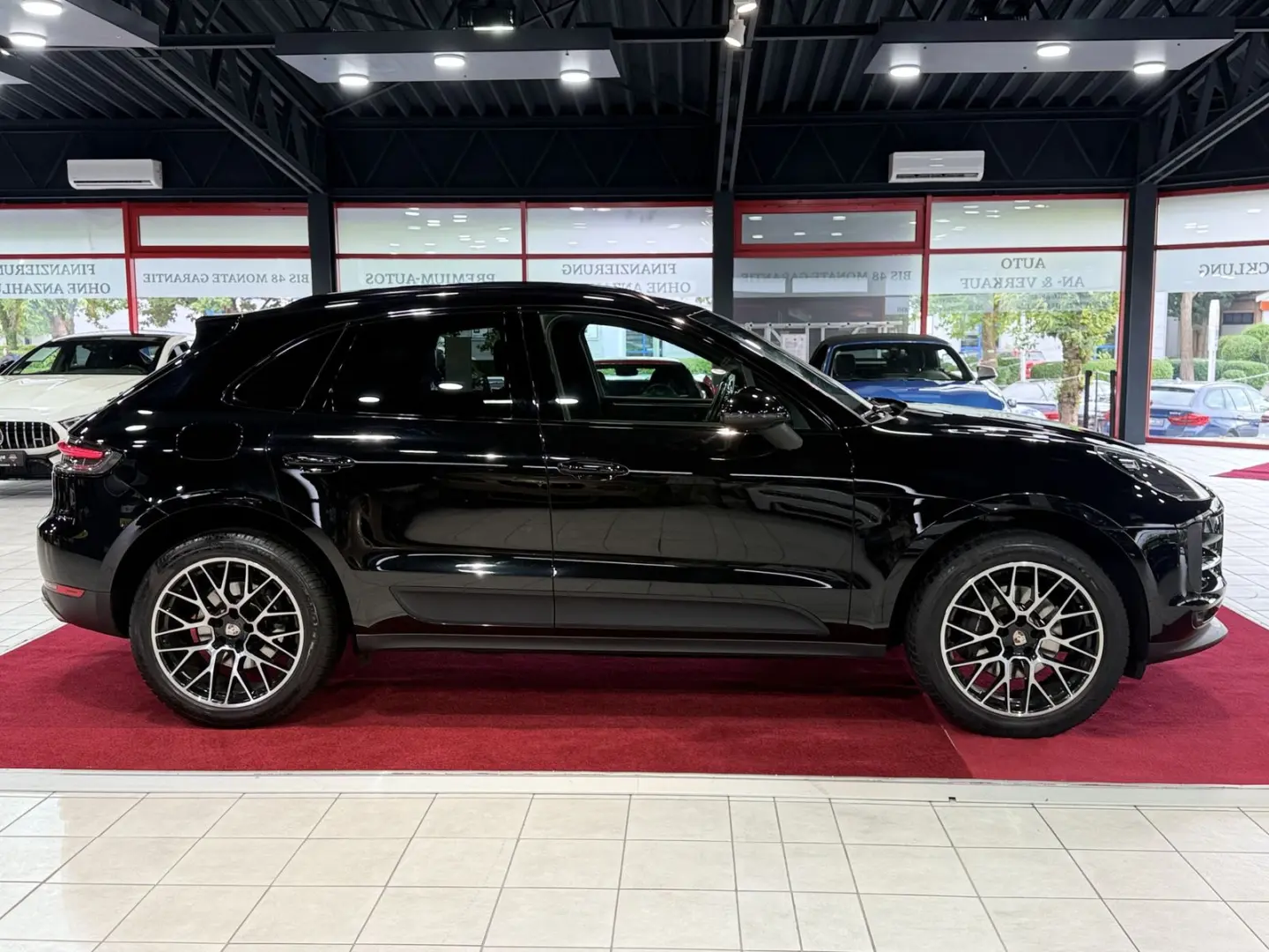 Macan NAVI+LED